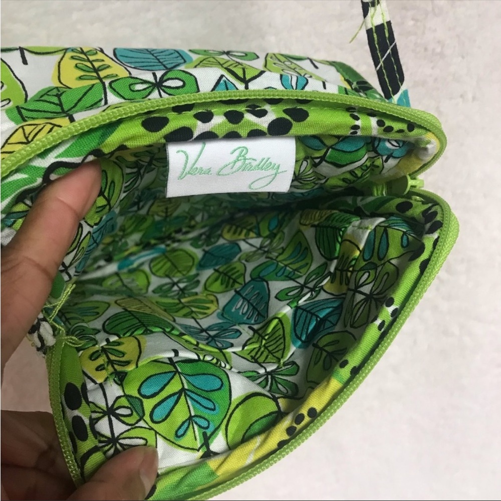 🎈3/$25 Vera Bradley hipster bag - Picture 5 of 5
